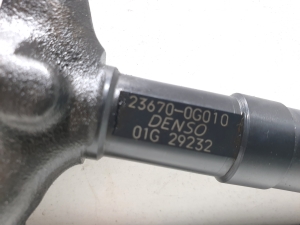 TOYOTA Avensis T25 (2003–2008) Injektor Einspritzdüse 23670-0G010