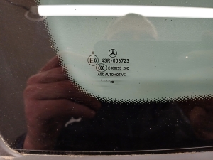 Mercedes Benz EQC N293 (2019–2026) Seitenscheibe hinten (Karosserie) A2936701500 - 3