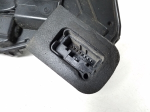 Volkswagen Golf VII (2012–2026) Rear side door lock 5TA839015E - 3