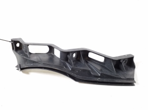 Front bumper bracket - 3C0807889A