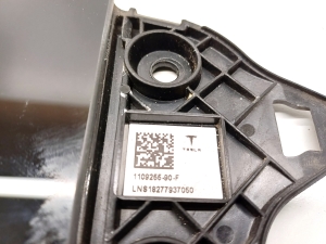 Tesla Model 3 3 (2016–2024) Vidējā statņa ārējā apdare 1109255-90-F - 2