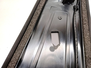 Tesla Model 3 3 (2016–2024) Vidējā statņa ārējā apdare 1109255-90-F - 3