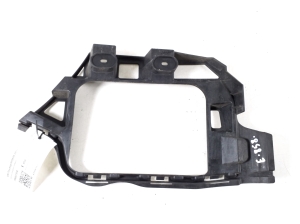 Rear bumper bracket - 7P6807393E