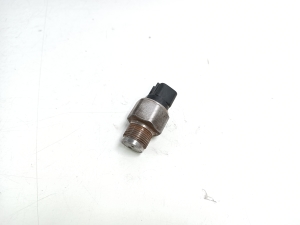   High pressure fuel line sensor 