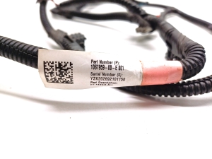 Tesla Model 3 3 (2016–2024) Wiring harness 1067959-00-E - 2