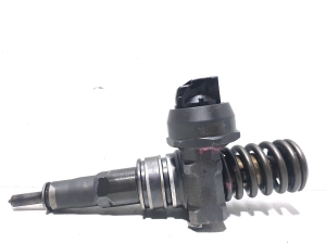  Fuel injector 