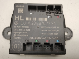  Rear side door control unit 