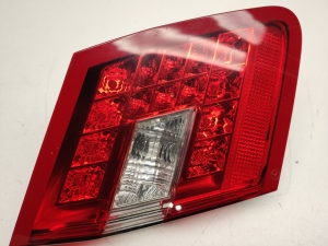 Mercedes Benz E-Class W212 (2009–2015) Tagatuli tagaluugil A2129060358 - 2