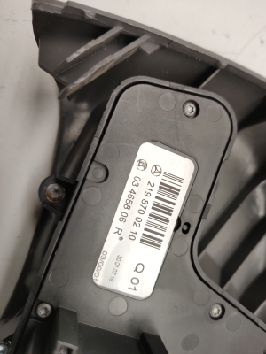 Mercedes Benz CLS-Class 219 (2004–2010) Sitzverstellschalter A2198700210 - 3