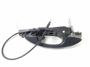 Volkswagen Golf VII (2012–2026) Front door external opening handle and its details - 3