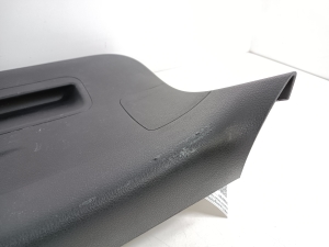 Volkswagen Touareg II (2010–2018) Trunk lid trim panel 7P6867601 - 7