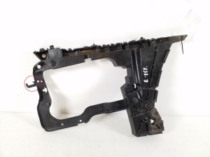  Rear bumper bracket 