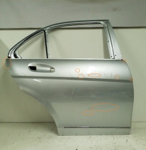 Mercedes Benz C-Class 204 (2007–2014) Tagumised küljeuksed A2047320210 - 5