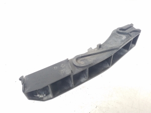  Front bumper bracket 