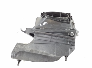 Mercedes Benz GLS 166 (2015–2019) Luftfiltergehäuse A6420904801 - 4