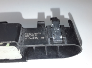 Peugeot 508 (2010–2017) Front door glass switch 98026388ZD - 2