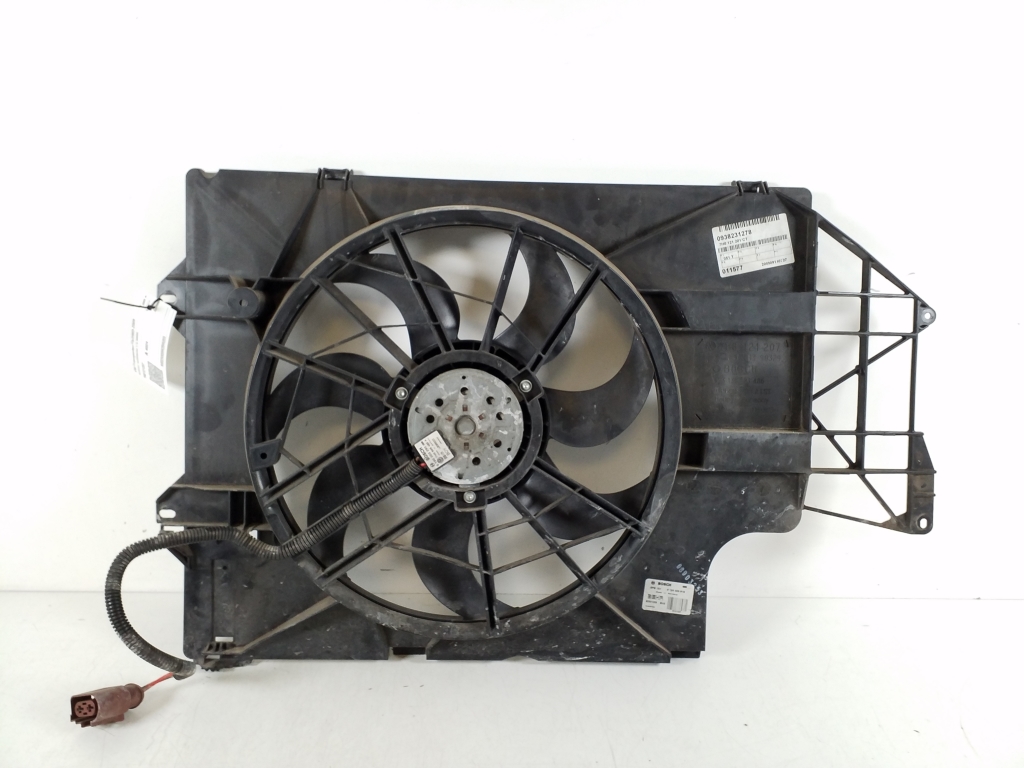 VOLKSWAGEN Transporter T5 (2003-2015) Engine Cooling Fan Radiator 7H0121207 22354697