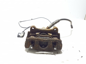  Rear brake caliper 