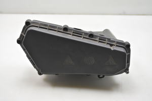 Fuse box housing under the hood - 8509913
