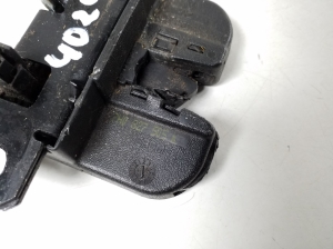 Volkswagen Transporter T5 (2003–2015) Trunk lid lock 7H0827505K - 2
