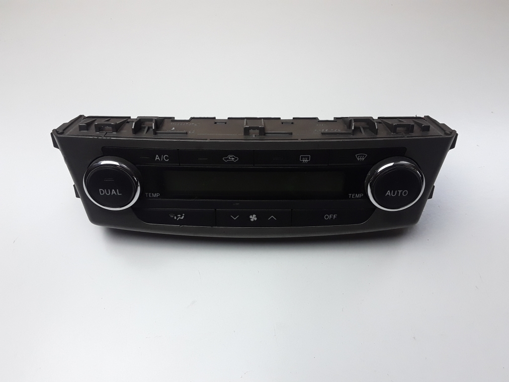 TOYOTA Avensis T27 Climate  Control Unit 5590005470 22583766