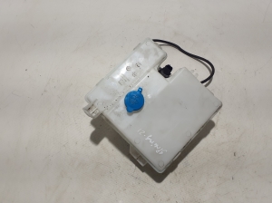   Front washer fluid reservoir  - 289101968R 