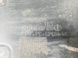 Volkswagen Transporter T5 (2003–2015) Rear underbody shield 7H0825211C - 2