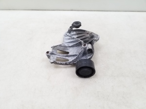 BMW 5 SERIES F07 (2009–2017) A/C compressor bracket 7585167 - 2