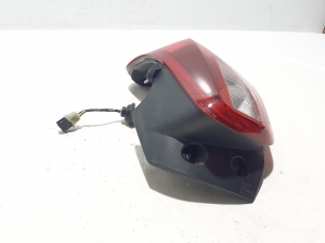  Rear corner lamp 