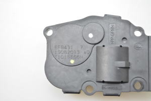 BMW 1 SERIES F21 (2011–2017) Salongi soojenduse klapi mootor T1015556H - 3
