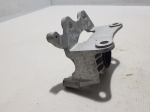Dacia Spring (2021–2026) Engine mount 112213137R - 3