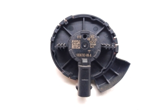 Tesla Model 3 3 (2016–2024) Airbag sensor 1036762-00-A - 2