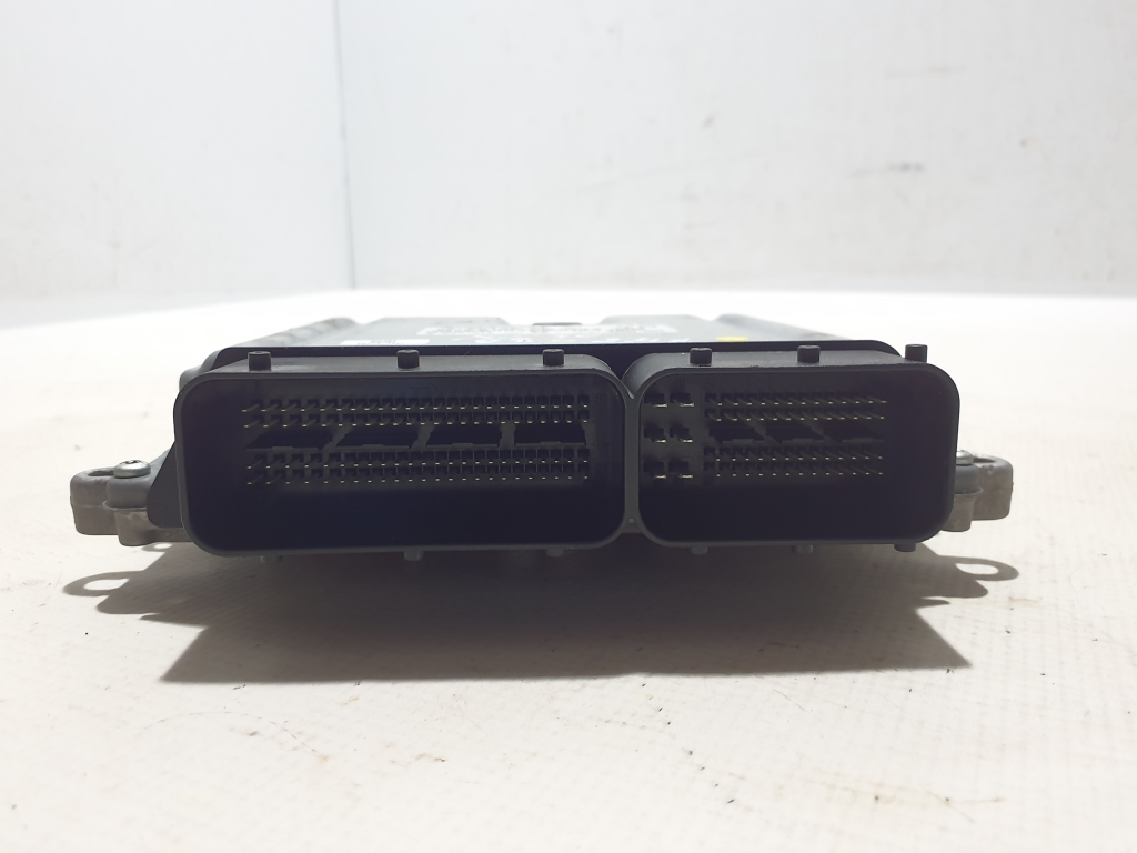 VOLVO XC70 2 generation (2000-2007) Variklio kompiuteris 30785100 22569041