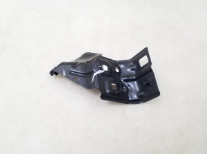 Front fender bracket - A1778810200