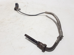 VOLVO XC70 (2007–2016) Exhaust gas temperature sensor 30713642 - 3