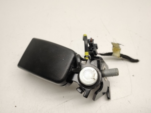 Mercedes Benz C-Class 205 (2014–2021) Sicherheitsgurtschloss hinten A2058600369 - 3