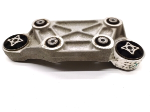 Tesla Model S S (2012–2026) Motorhalter 1052783-00-C - 2