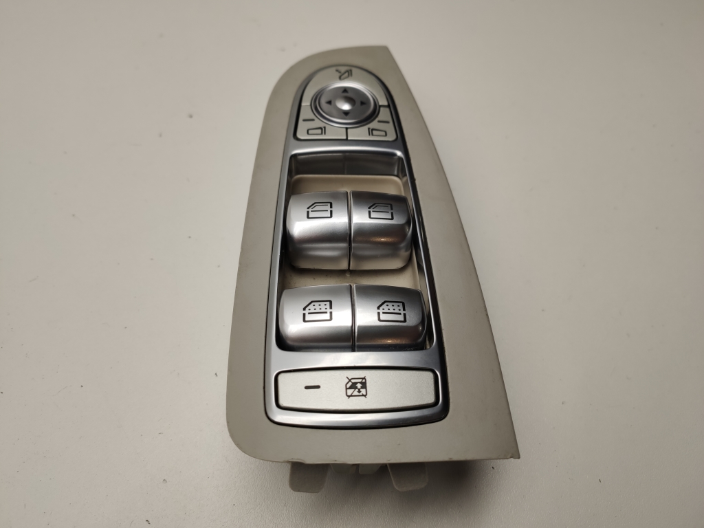 MERCEDES-BENZ C-Class W205/S205/C205 (2014-2023) Кнопка стеклоподъемника передней правой двери A2229056800, A2059056811 22456763