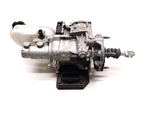 Tesla Model S S (2012–2026) Brake master cylinder 1037123-00-B - 2