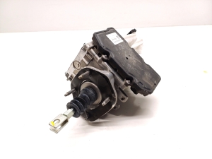 Tesla Model X X (2015–2026) Brake master cylinder 1045523-00-C - 2