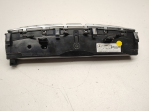 Mercedes Benz C-Class 205 (2014–2021) Heater control panel A2059058105 - 4