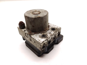 Tesla Model S S (2012–2026) ABS unit 1037797-00-C - 3