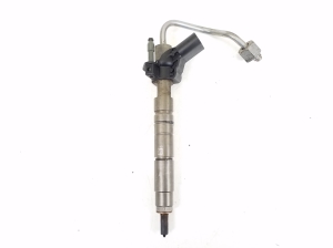  Fuel injector 