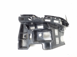 Aizmugurējā bampera kronšteins - 5TA807454