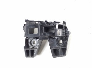 Rear bumper bracket - 3G9807484A