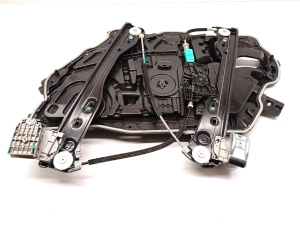 Tesla Model Y Y (2020–2026) Front door window regulator 1495510-00-E - 3