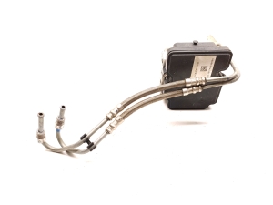 Tesla Model 3 3 (2016–2024) ABS unit 1044745-00-B - 3