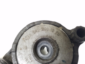  Strap tensioner 