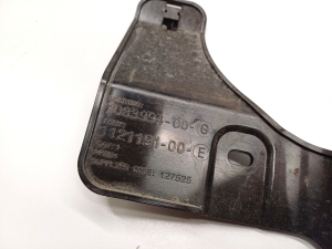 Tesla Model 3 3 (2016–2024) Rear bumper bracket 1083994-00-G - 2