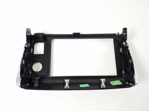 Peugeot 208 (2012–2019) Vēl viena magnetofona detaļa 9673861377 - 3